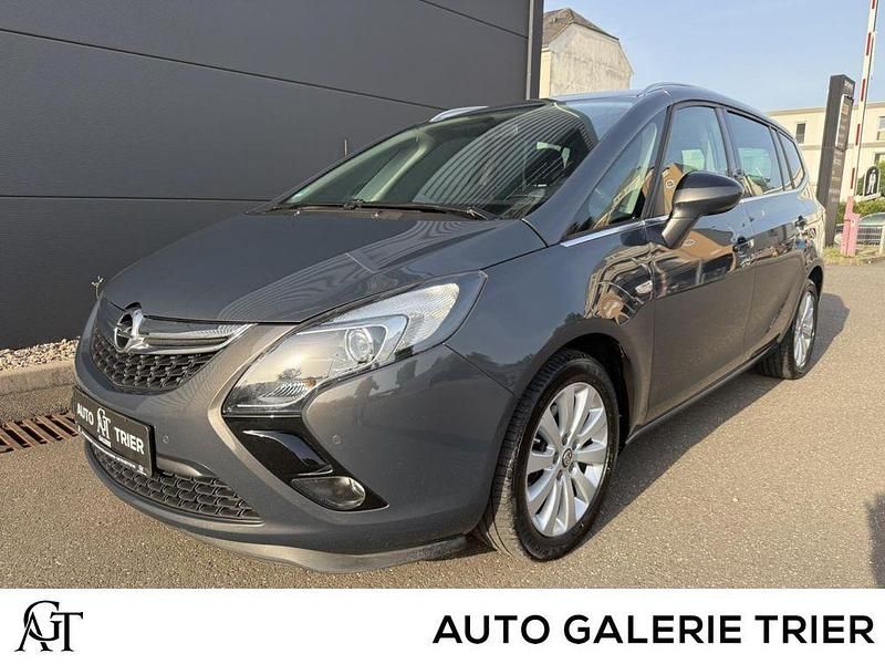 Silber Gebraucht 2014 Opel Zafira Tourer Edition Van / Kleinbus | 4.980 € (Teuer) - Bild 1/4