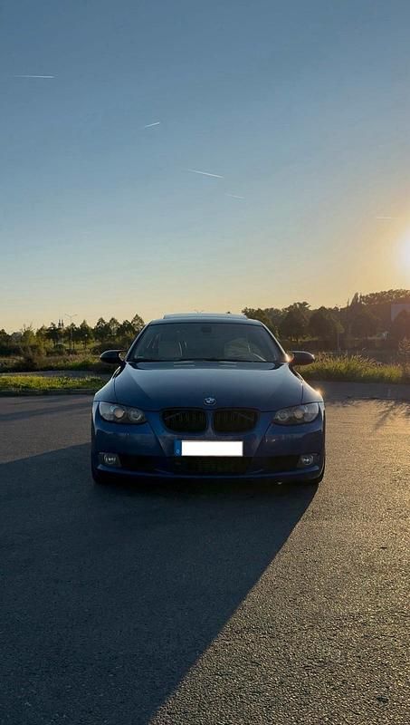 Gebraucht BMW 330 231 PS (169 kW) 2007 Blau Coupé
