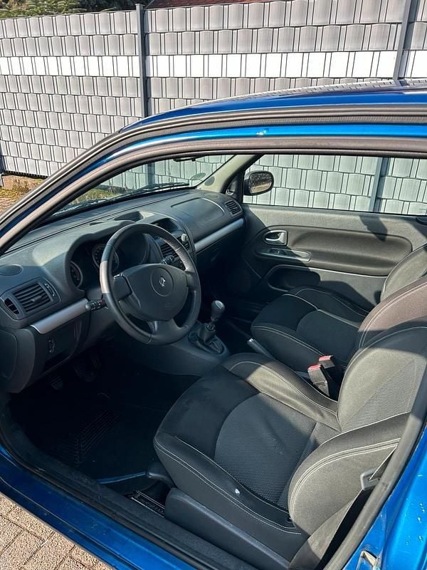Gebraucht Renault Clio 75 PS (55 kW) 2008 Blau Kleinwagen