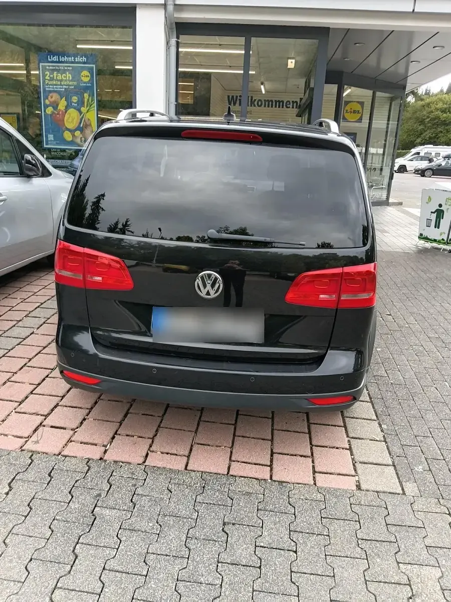 Gebraucht VW Touran 150 PS (110 kW) 2015 Schwarz Van / Kleinbus