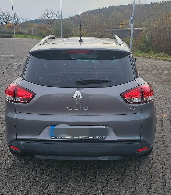 Second-hand Renault Clio IV Expression 75 CP (55 kW) 2014 Gri Berlinǎ