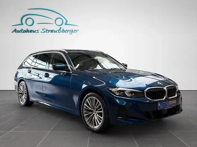 Gebraucht BMW 320 Shadowline 190 PS (139 kW) 2023 Blaukeine angabe Kombi