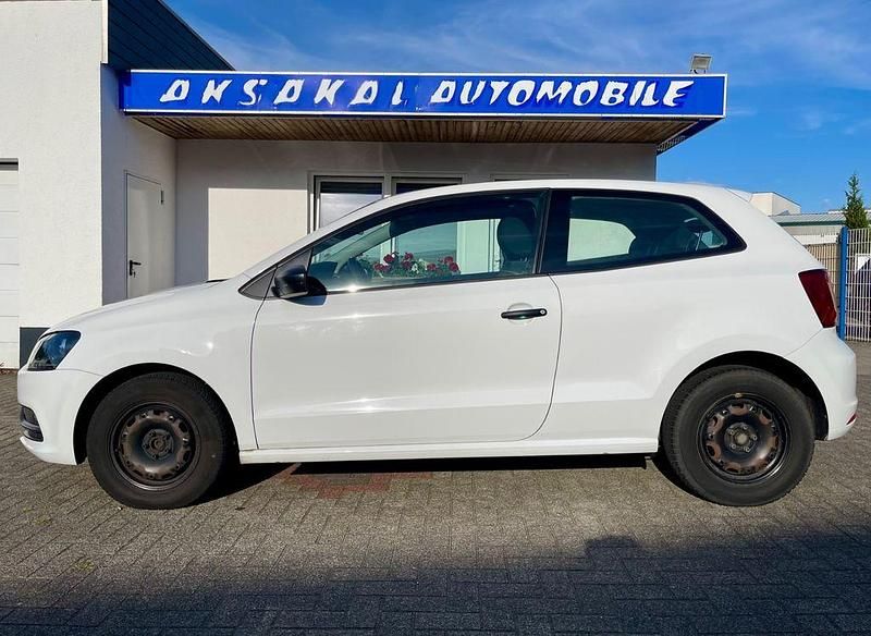 Weiß Gebraucht 2016 VW Polo Trendline | 5.500 € (Guter Preis) - Bild 1/4