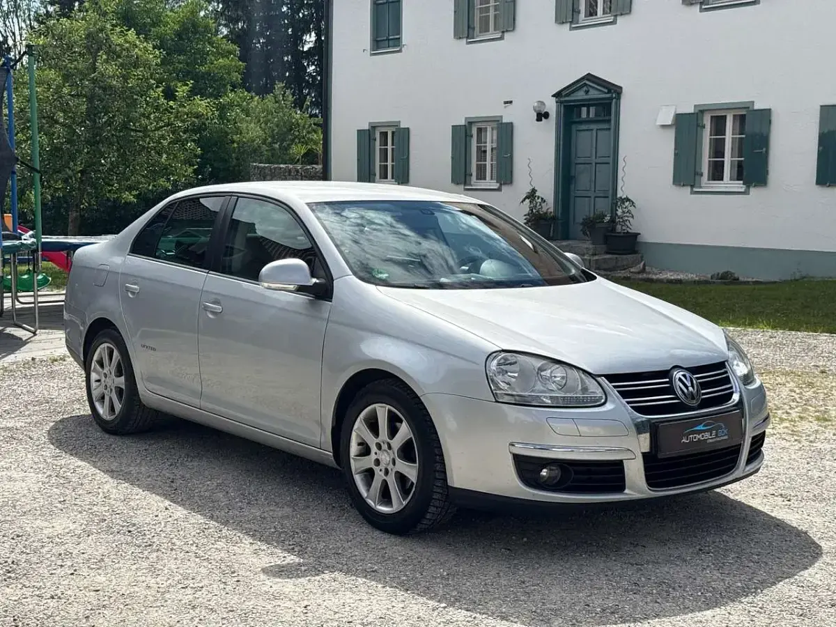Gebraucht VW Jetta United 105 PS (77 kW) 2008 Reflexsilber metallic Limousine