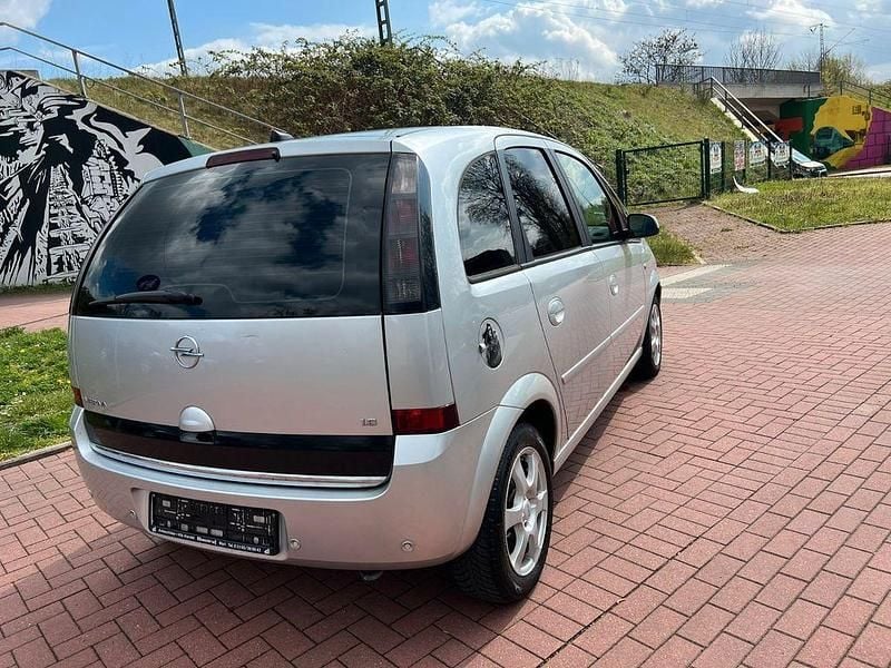 Gebraucht Opel Meriva Cosmo 105 PS (77 kW) 2007 Silber Van / Kleinbus