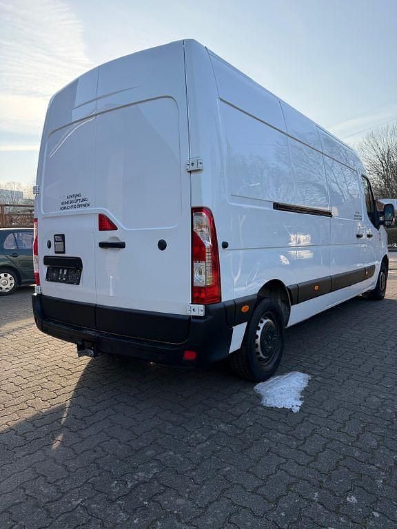 Gebraucht Renault Master Komfort 150 PS (110 kW) 2023 Weiß Van / Kleinbus