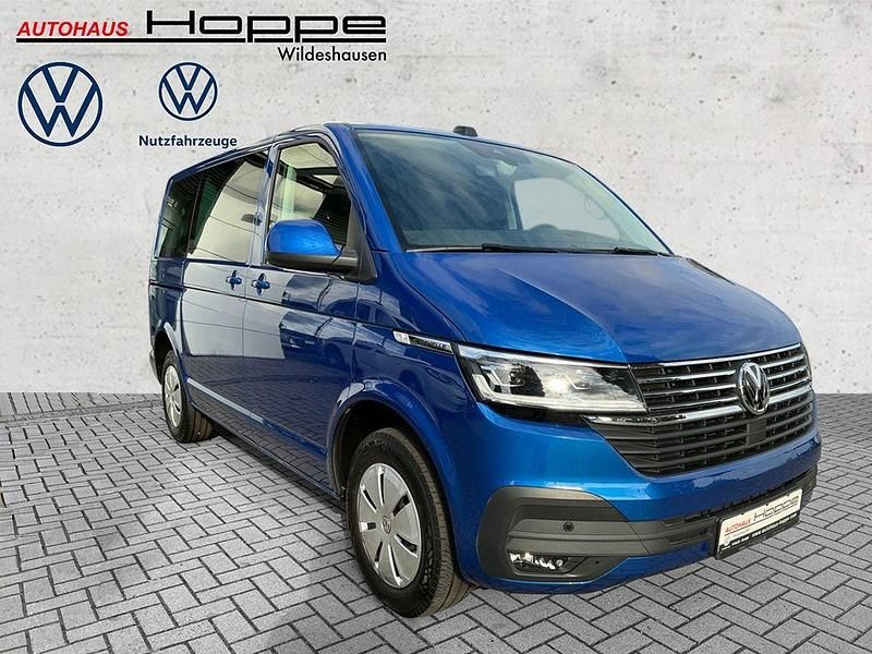 Blau Gebraucht 2024 VW Caravelle Comfortline Van / Kleinbus | 48.950 € (Fairer Preis) - Bild 1/4