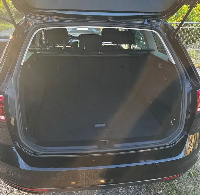 Gebraucht VW Passat Business 150 PS (110 kW) 2021 Schwarz Limousine