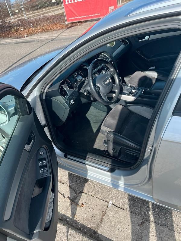 Gebraucht Audi A4 143 PS (105 kW) 2013 Grau Kombi