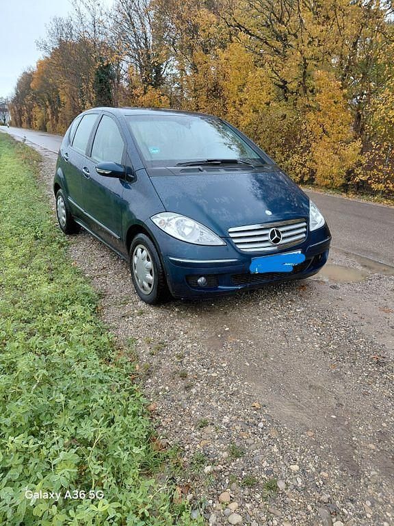 Blau Gebraucht 2006 Mercedes A150 Elegance Van / Kleinbus | 1.450 € (Guter Preis) - Bild 1/4