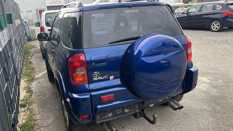 Gebraucht Toyota RAV4 150 PS (110 kW) 2001 Blau SUV