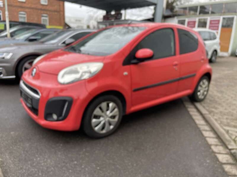 Lackierung agrume/deckende Gebraucht 2013 Citroën C1 SELECTION Kleinwagen | 3.200 € (Fairer Preis) - Bild 1/4