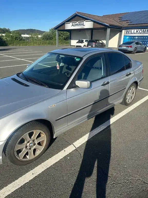 Gebraucht BMW 318 143 PS (105 kW) 2004 Grau Limousine
