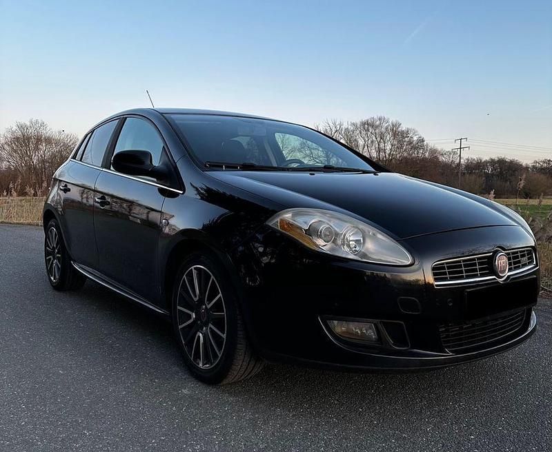 Gebraucht Fiat Bravo Dynamic 120 PS (88 kW) 2009 Schwarz Kleinwagen