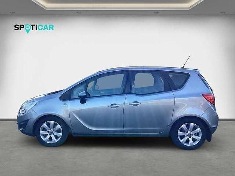 Second-hand Opel Meriva Active 120 CP (88 kW) 2013 Argintiu Monovolum