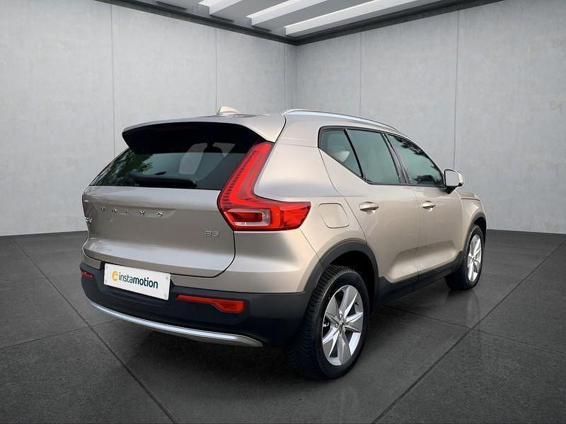 Gebraucht Volvo XC40 Core 163 PS (119 kW) 2024 Silber SUV