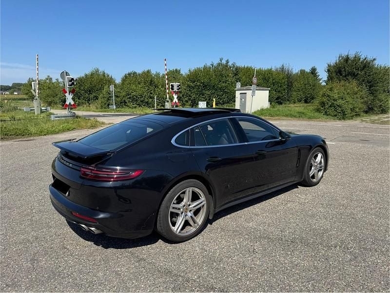 Schwarz Gebraucht 2017 Porsche Panamera 4S Limousine | 45.450 € (Superpreis) - Bild 1/4