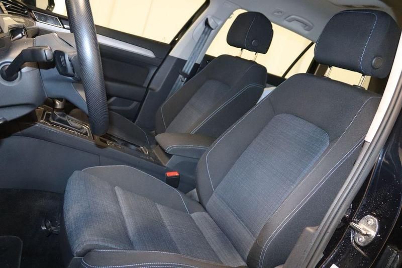 Gebraucht VW Passat GTE 218 PS (160 kW) 2022 Schwarz Kombi