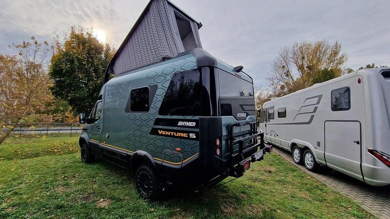 Gebraucht Hymer Venture S 190 PS (139 kW) 2023 Quellblau Van