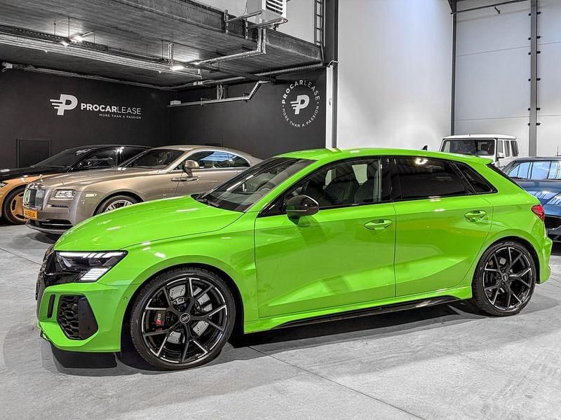 Gebraucht Audi RS3 Sport 400 PS (294 kW) 2023 Grün Limousine