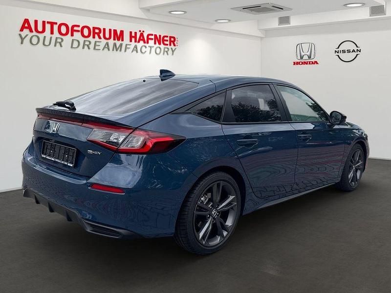 Neu Honda Civic Hybrid 143 PS (105 kW) 2025 Blau Limousine