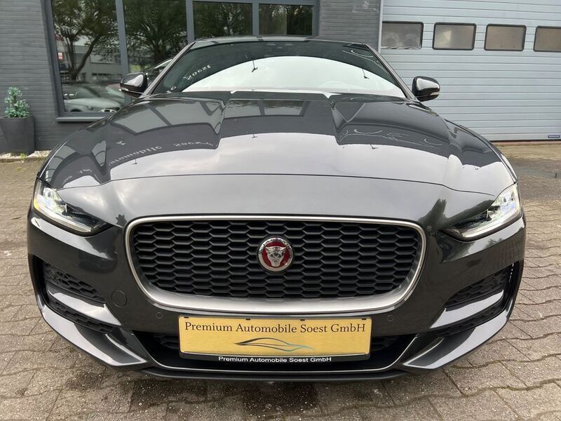 Gebraucht Jaguar XE SE 250 PS (183 kW) 2020 Grau Limousine