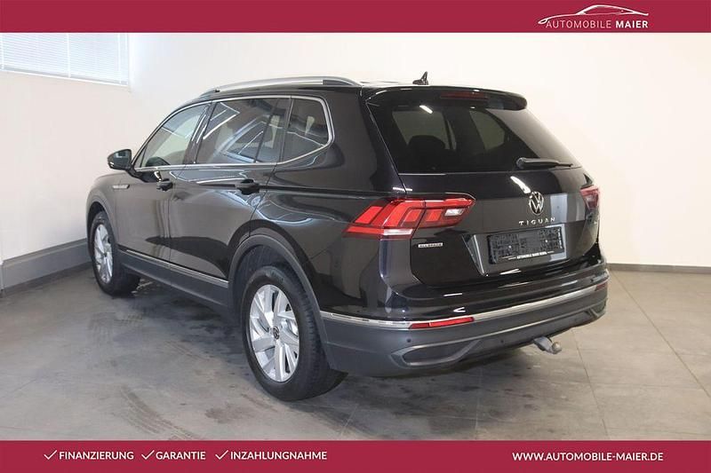 Gebraucht VW Tiguan Allspace Life 200 PS (147 kW) 2022 Deep black perleffekt SUV