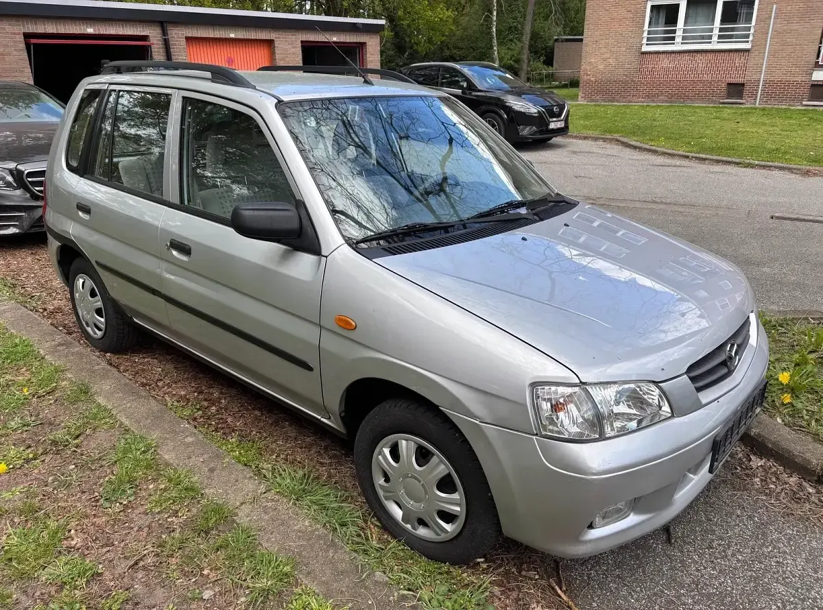 Gebraucht Mazda 3 75 PS (55 kW) 2002 Silber Kleinwagen