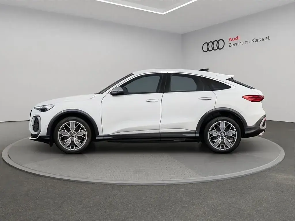 Neu Audi SQ5 Sportback Sport 367 PS (269 kW) 2026 Weiß SUV