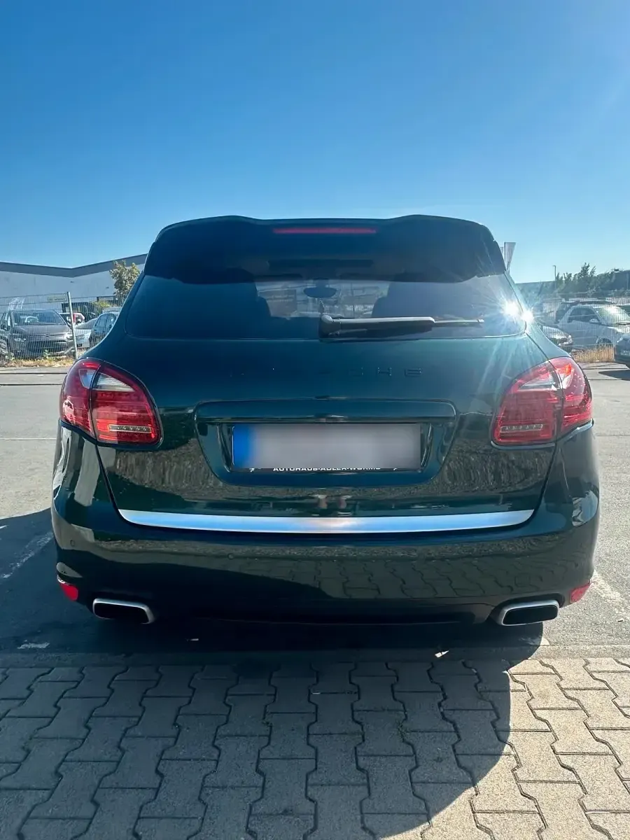 Gebraucht Porsche Cayenne 245 PS (180 kW) 2010 Grün SUV