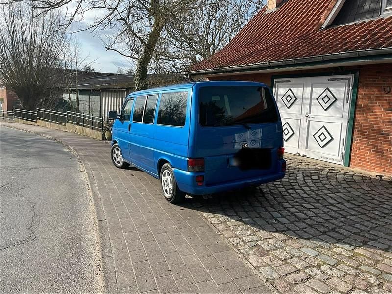 Second-hand VW T4 102 CP (75 kW) 2002 Albastru Van