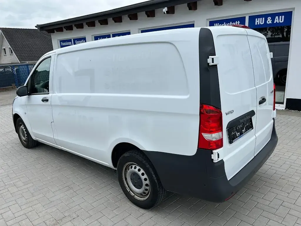 Gebraucht Mercedes Vito 114 PS (83 kW) 2019 Weiß Van