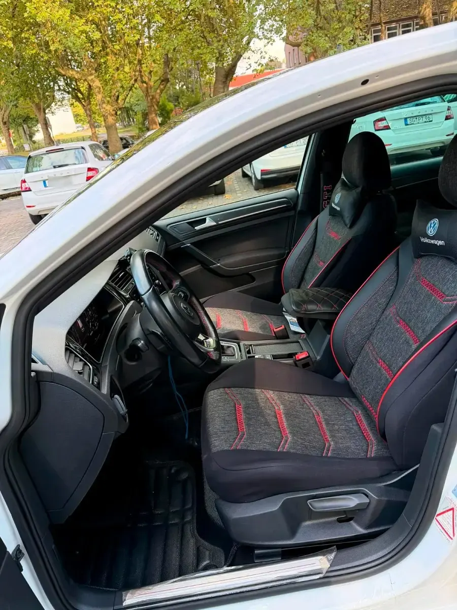 Gebraucht VW Golf VII GTI 245 PS (180 kW) 2020 Weiß Limousine