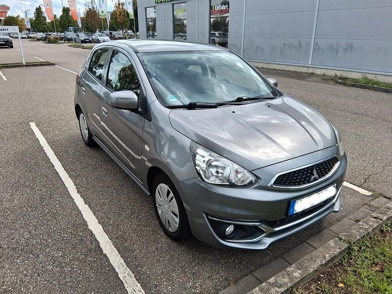 Grau Gebraucht 2018 Mitsubishi Space Star Kleinwagen | 6.200 € (Fairer Preis) - Bild 1/4