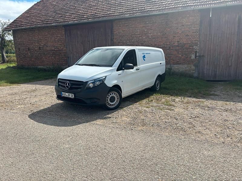 Weiß Gebraucht 2020 Mercedes e-Vito Van | 14.300 € - Bild 1/4
