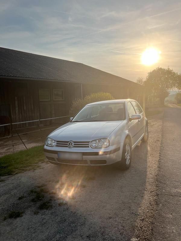 Gebraucht VW Golf IV Edition 75 PS (55 kW) 2000 Silber Kleinwagen
