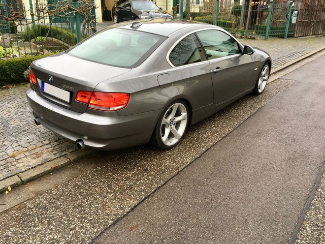 Gebraucht BMW 335 416 PS (305 kW) 2006 Grau metallic Coupé
