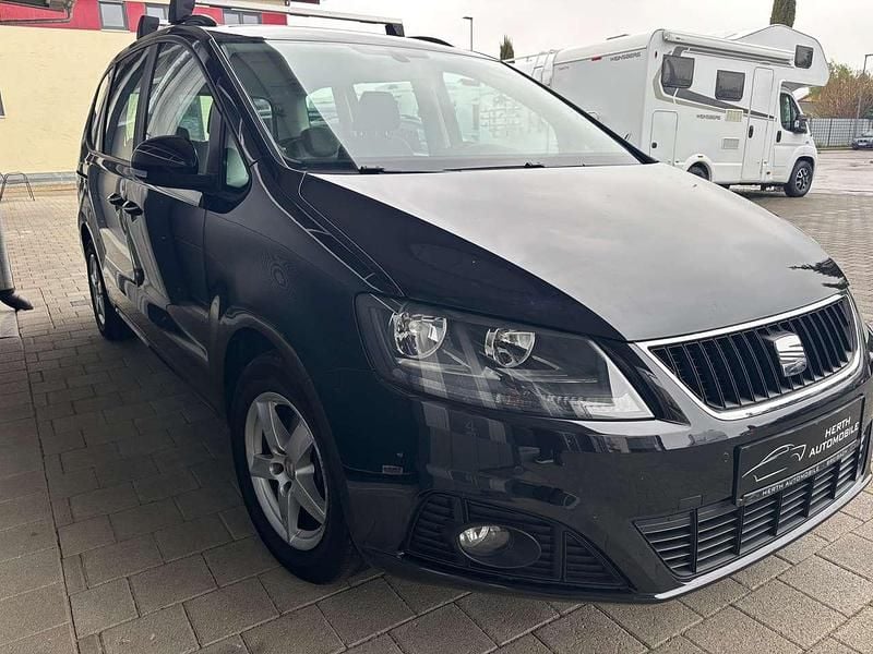 Gebraucht Seat Alhambra Reference 140 PS (102 kW) 2011 "deep" schwarz Van / Kleinbus