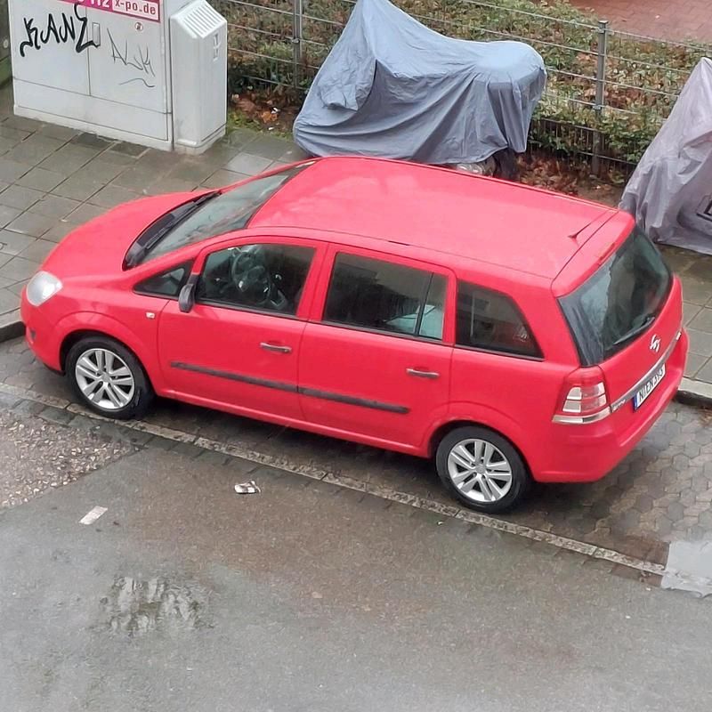 Gebraucht Opel Zafira 115 PS (84 kW) 2009 Rot Van / Kleinbus