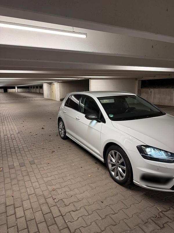 Gebraucht VW Golf VII R 175 PS (128 kW) 2016 Weiß Kleinwagen