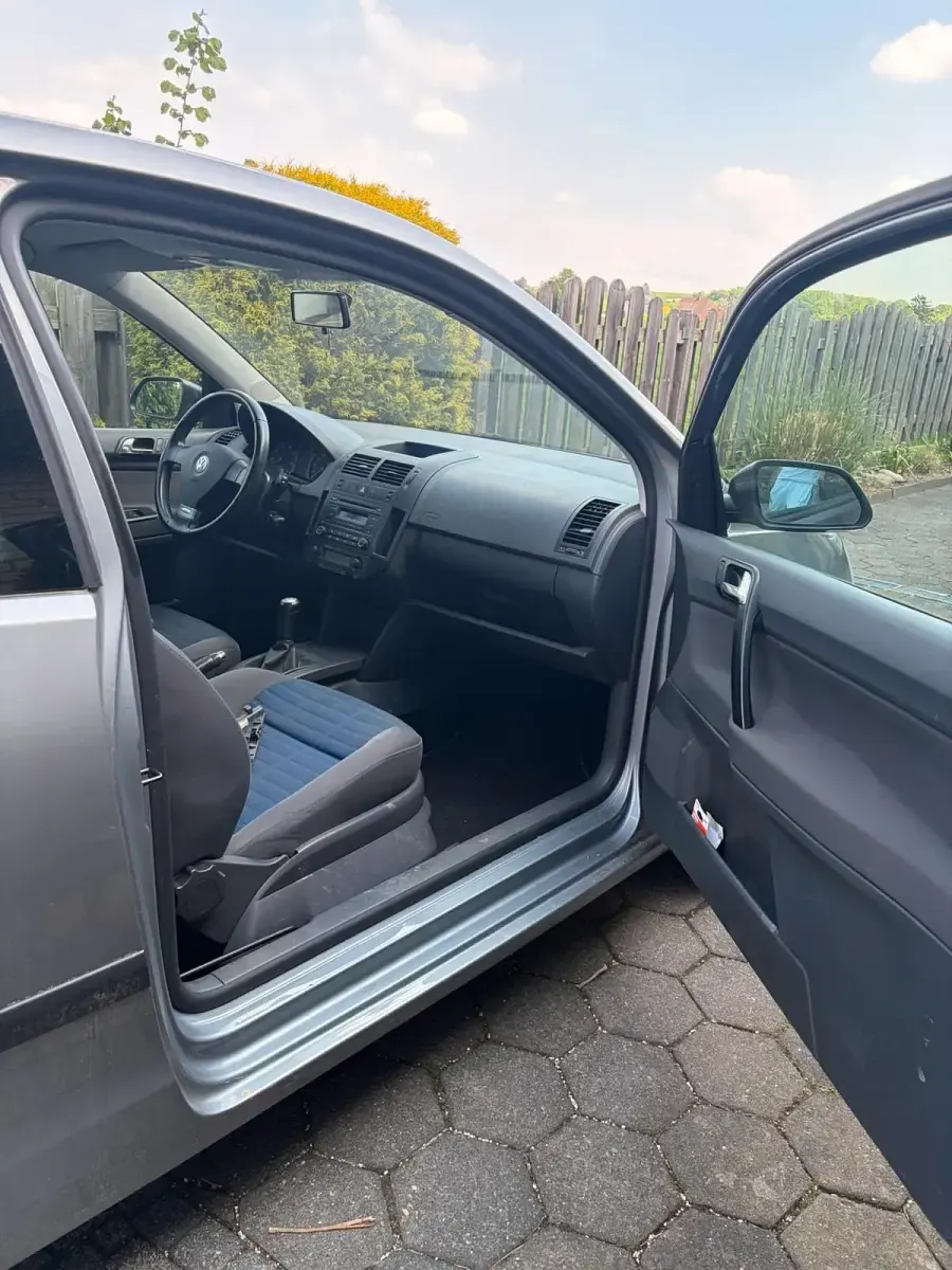 Gebraucht VW Polo 69 PS (50 kW) 2007 Grau Kleinwagen