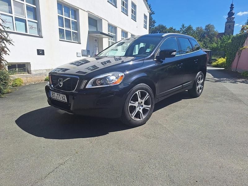 Schwarz Gebraucht 2012 Volvo XC60 Summum SUV | 9.500 € (Fairer Preis) - Bild 1/4