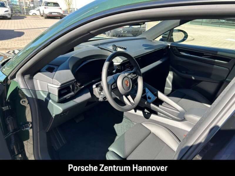 Gebraucht Porsche Macan 264 kW (360 PS) 2025 Gruen SUV