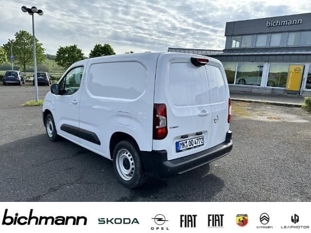 Gebraucht Opel Combo Basis 110 PS (80 kW) 2024 Weiss Van / Kleinbus
