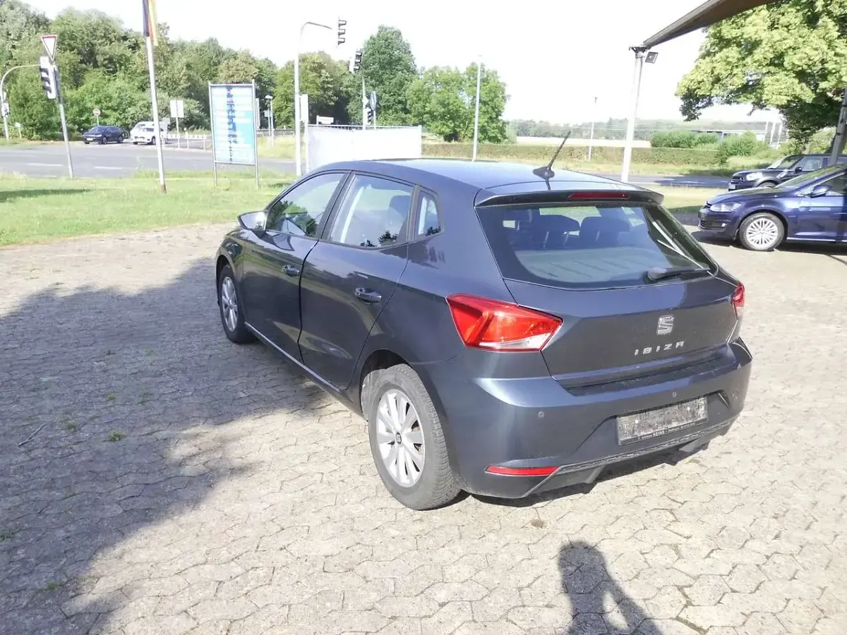 Gebraucht Seat Ibiza Style 110 PS (80 kW) 2021 "magnetic tech" Kleinwagen