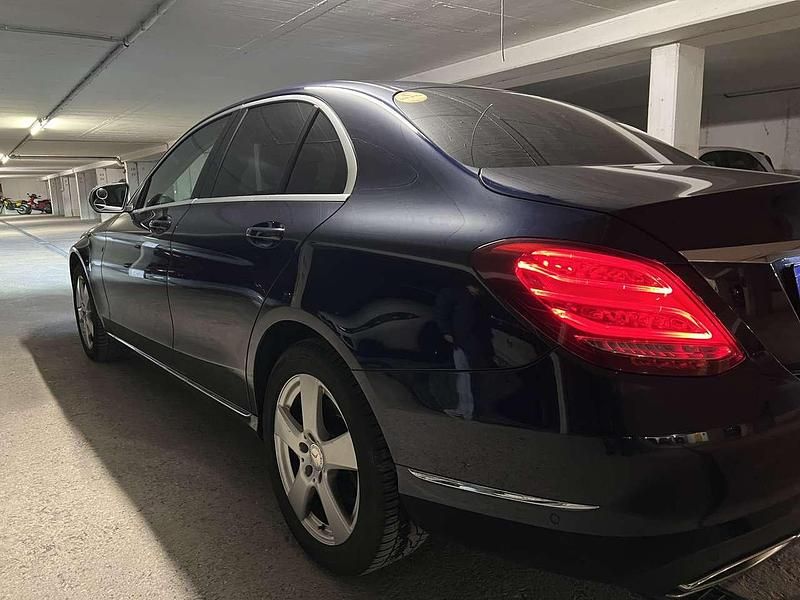 Gebraucht Mercedes C250 Avantgarde 211 PS (155 kW) 2015 Blau Limousine