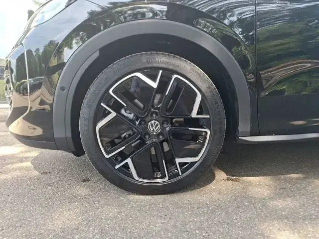 Gebraucht VW T-Roc R-line 150 PS (110 kW) 2026 Grenadillschwarz metallic SUV