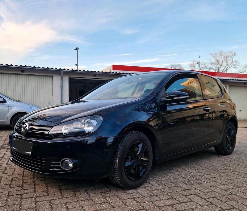Gebraucht VW Golf VI 122 PS (89 kW) 2010 Schwarz Kleinwagen