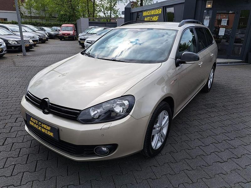Silber Gebraucht 2012 VW Golf VI Match Kombi | 5.550 € (Guter Preis) - Bild 1/4