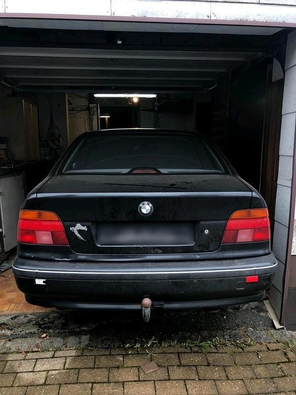Gebraucht BMW 523 170 PS (125 kW) 1998 Schwarz Kombi